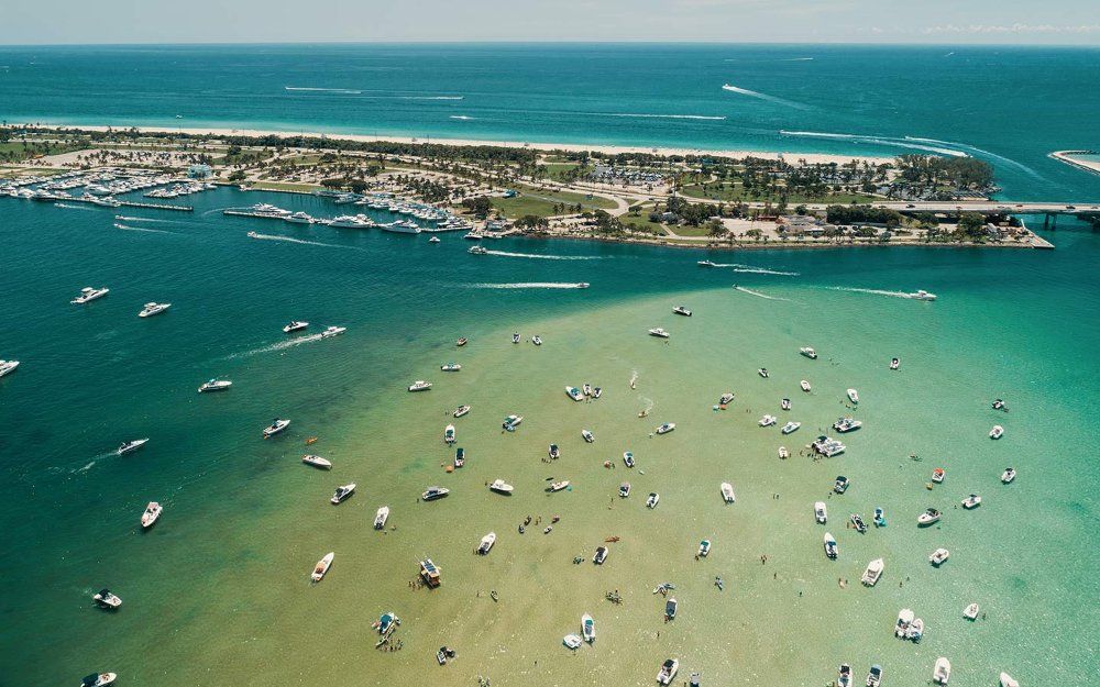 Barcos em Haulover Park Banco de areia