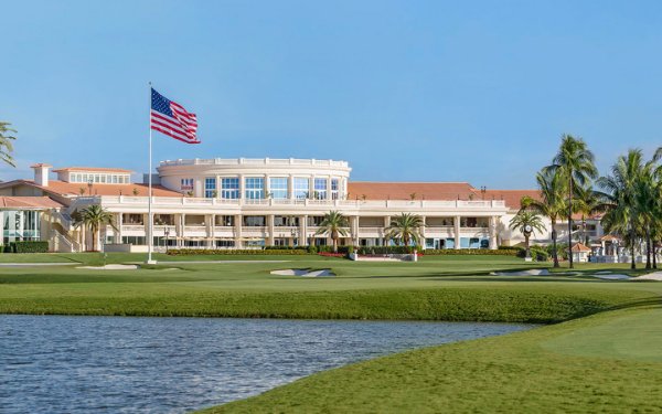 Vue extérieure du Trump National Doral Miami